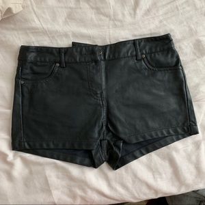 🚫SOLD🚫Forever 21 faux leather shorts